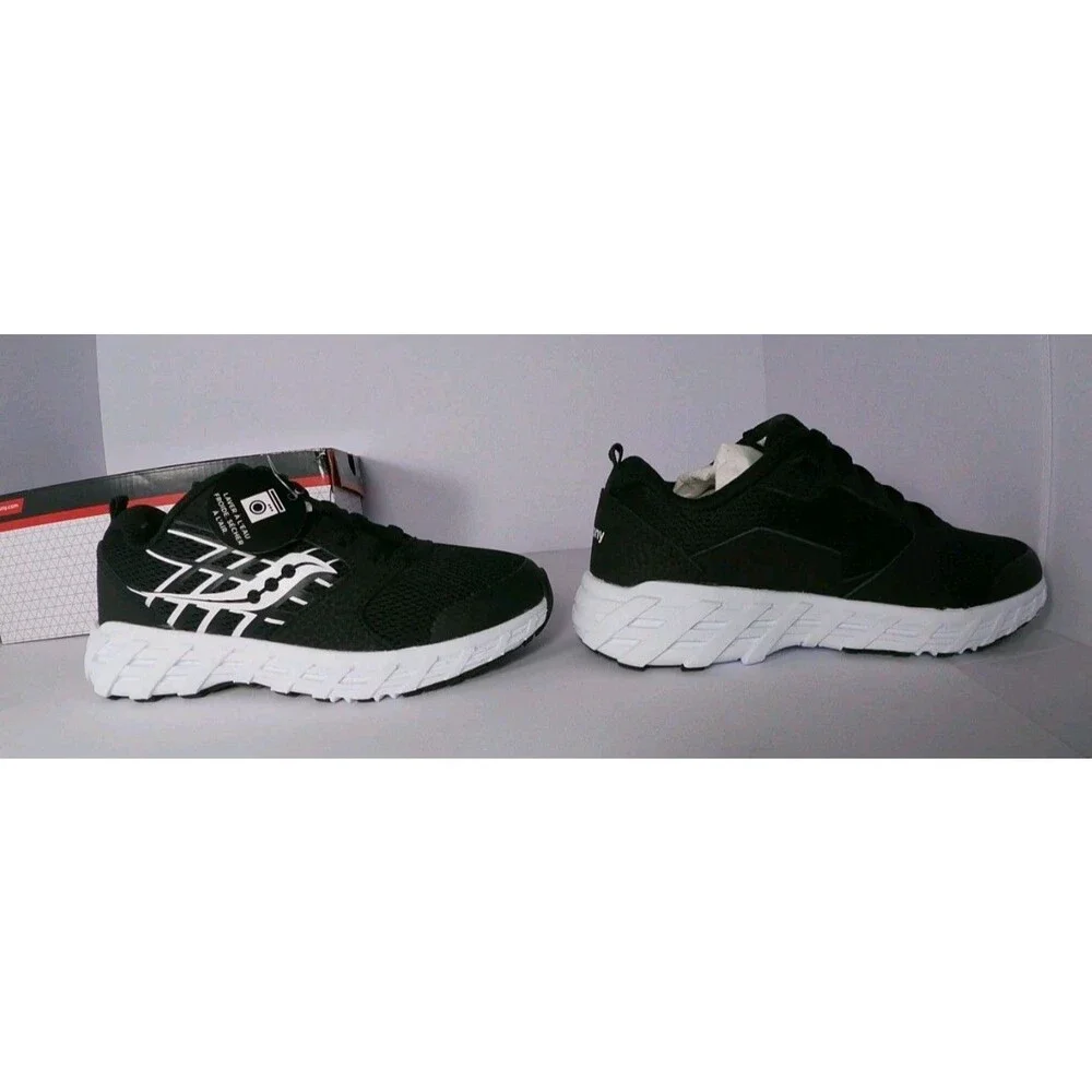 Saucony Big Kid Wind  Running Shoes, Black Size 11m NEW In Box